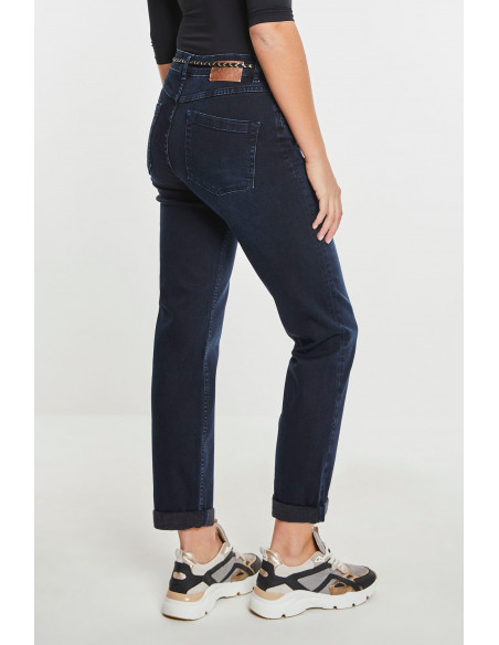 Parami Bobby / Daily Denims Dark Shadow