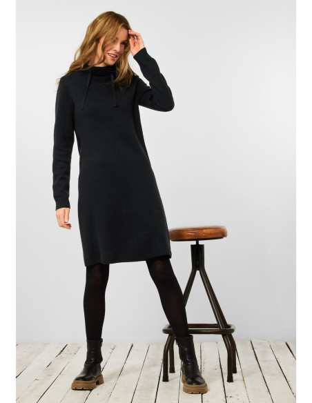 CECIL Volume Collar Dress
