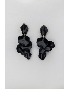 Bow 19 Leaf Earrings Black