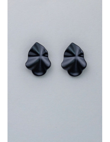 Bow 19 Lip Earrings Pearl Black