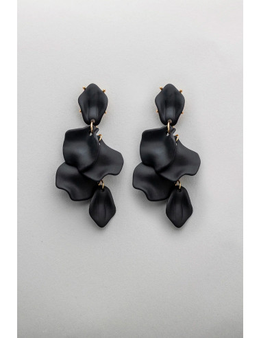 Bow 19 Leaf Earrings Black Mat